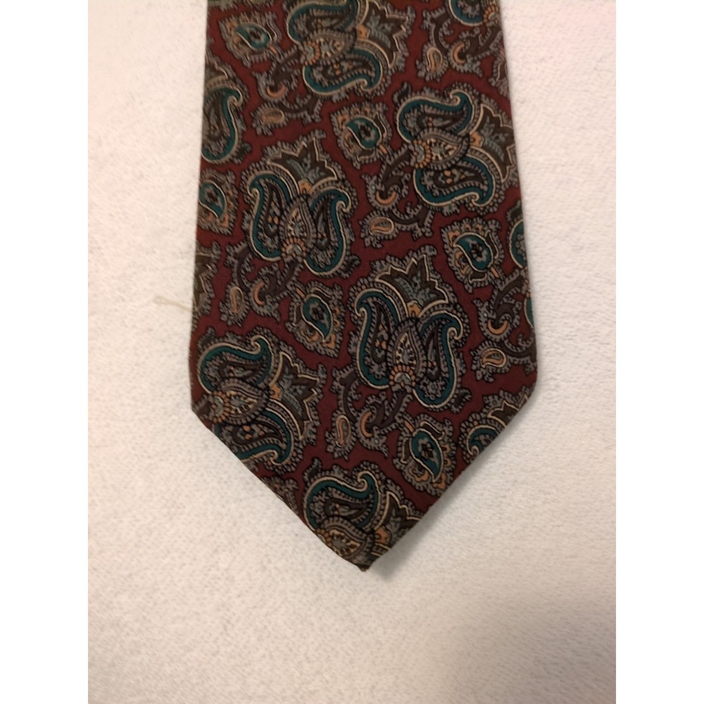 Neiman Marcus Paisley Print Multicolor Designer Classic Necktie